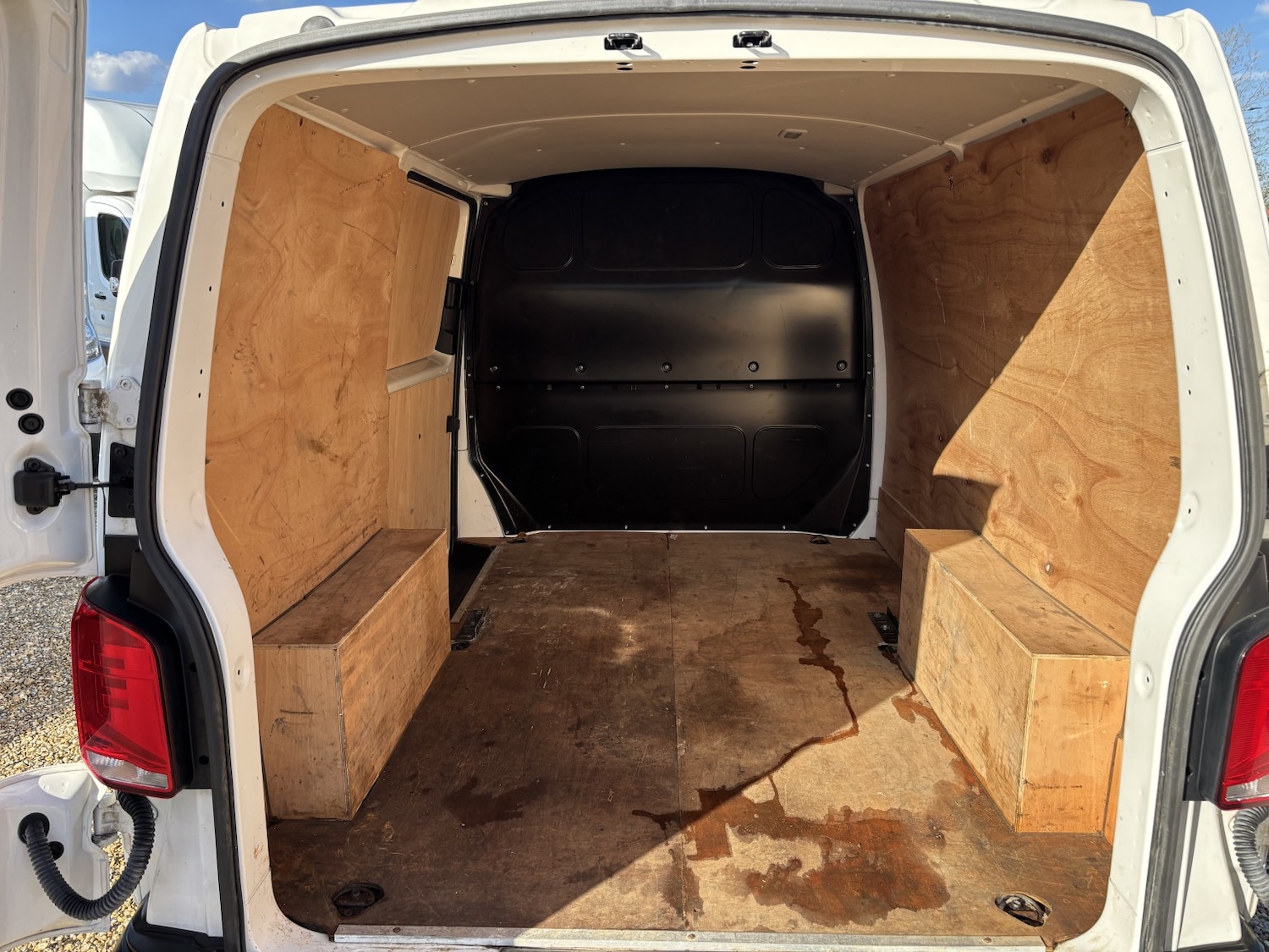 Used Volkswagen Transporter 2022 for sale - 78060523: Photo 8