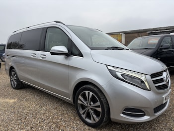 Used Mercedes-Benz V-Class 2019 for sale - 78618146: Photo