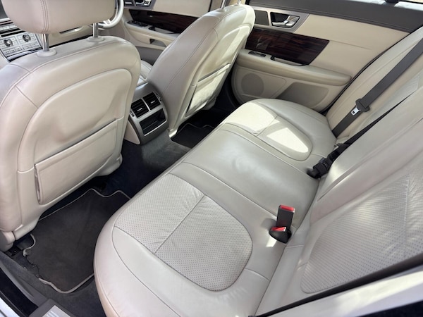 Used Jaguar XF 2009 for sale - 75391159: Photo 11