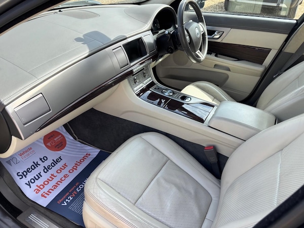 Used Jaguar XF 2009 for sale - 75391159: Photo 12
