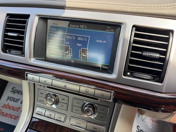Used Jaguar XF 2009 for sale - 75391159: Photo 16