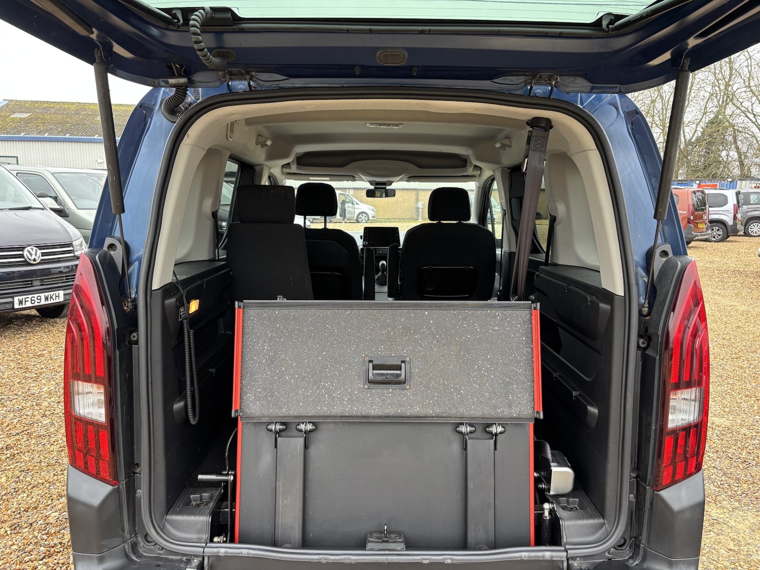 Used Peugeot Rifter 2020 for sale - 77336275: Photo 8