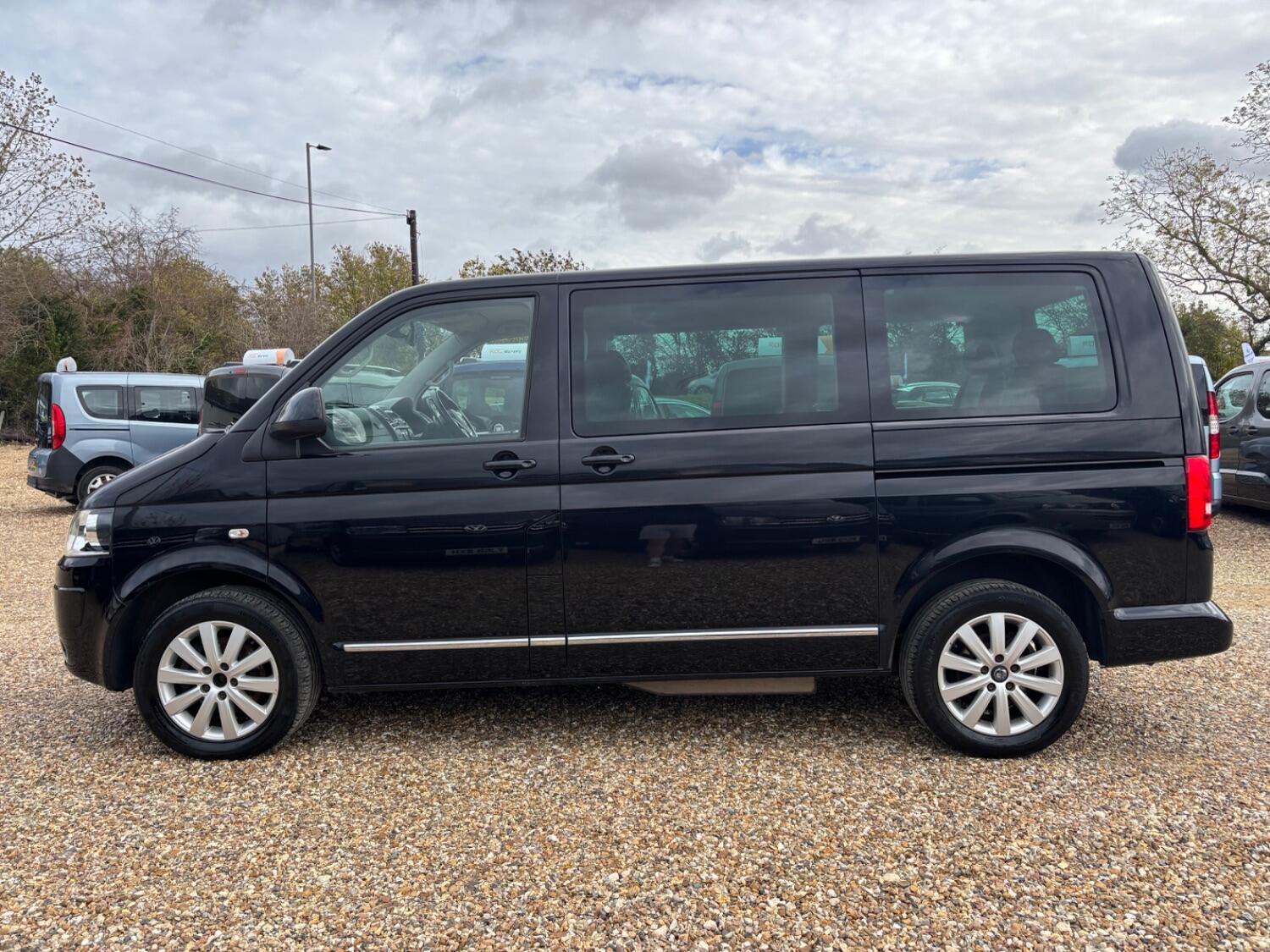 Used Volkswagen Caravelle 2013 for sale - 76407605: Photo 6