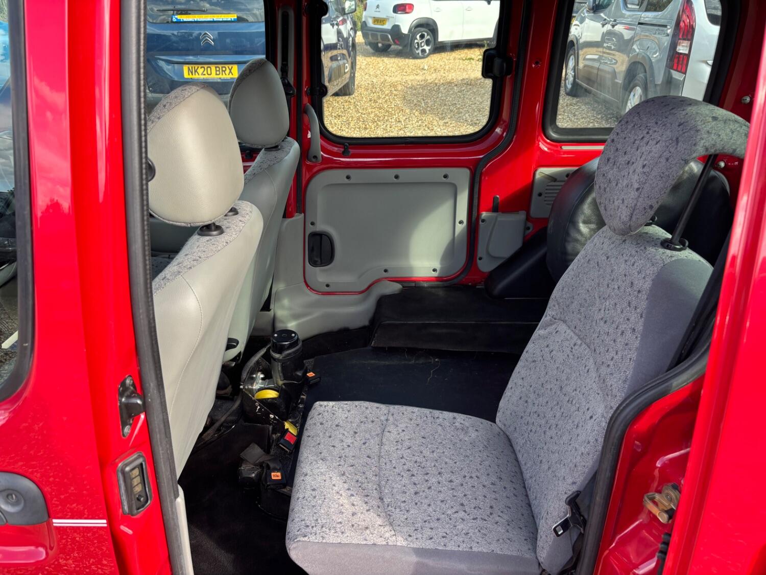 Used Renault Kangoo 2004 for sale - 76407497: Photo 11