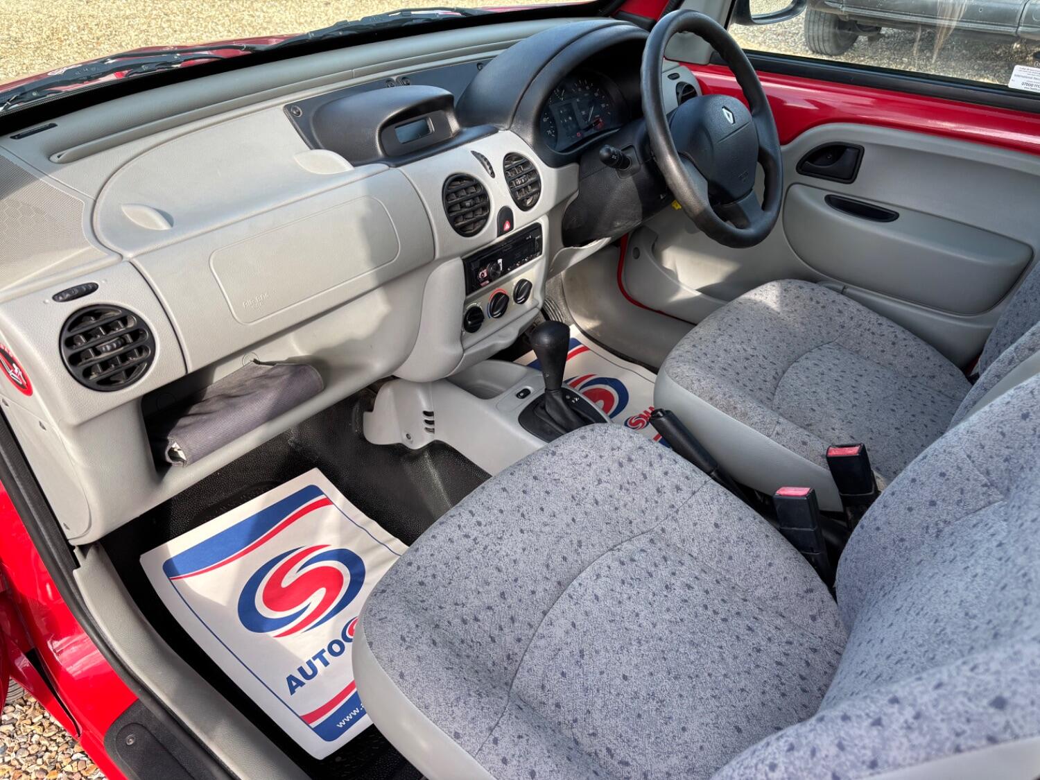 Used Renault Kangoo 2004 for sale - 76407497: Photo 17