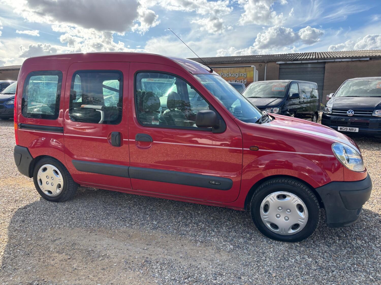 Used Renault Kangoo 2004 for sale - 76407497: Photo 2