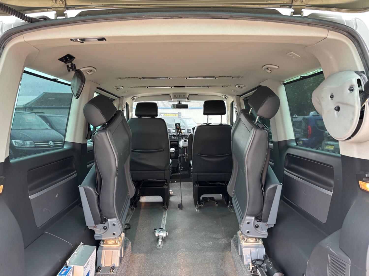 Used Volkswagen Caravelle 2011 for sale - 76591541: Photo 9