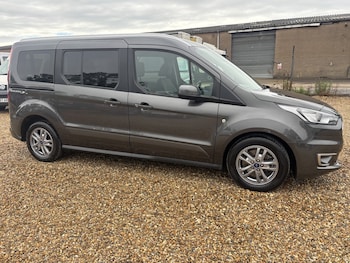 Used Ford Grand Tourneo Connect 2021 for sale - 78846149: Photo