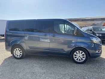 Used Ford Tourneo Custom 2019 for sale - 79023946: Photo