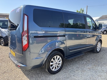 Used Ford Tourneo Custom 2019 for sale - 79023946: Photo