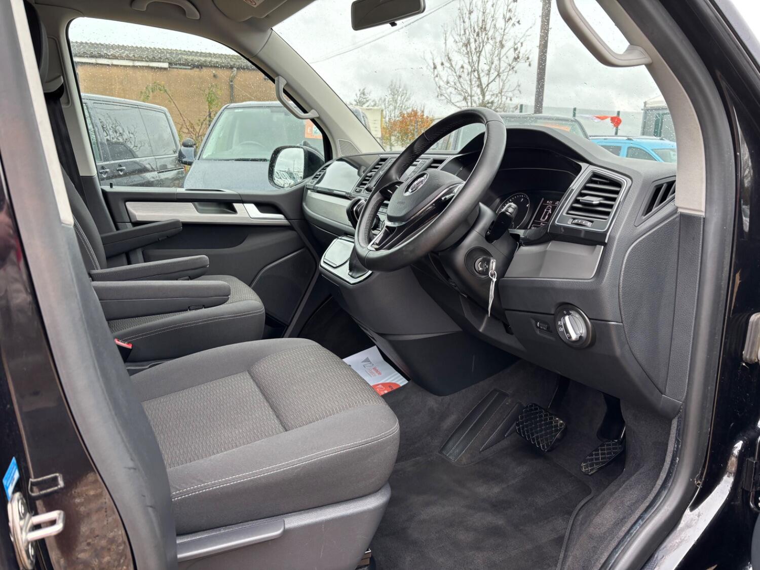 Used Volkswagen Caravelle 2017 for sale - 76363033: Photo 16