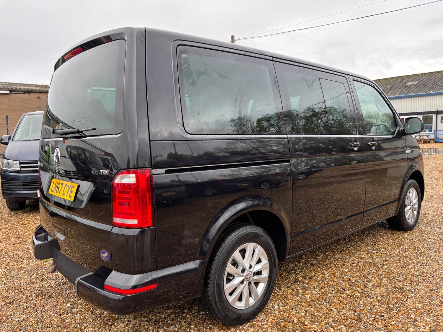 Used Volkswagen Caravelle 2017 for sale - 76363033: Photo 3