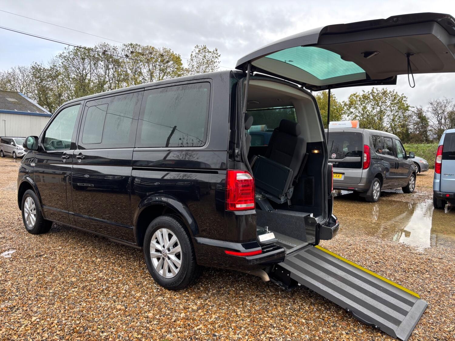 Used Volkswagen Caravelle 2017 for sale - 76363033: Photo 8