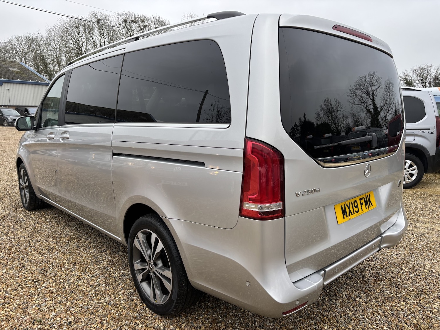 Used Mercedes-Benz V-Class 2019 for sale - 77336261: Photo 5