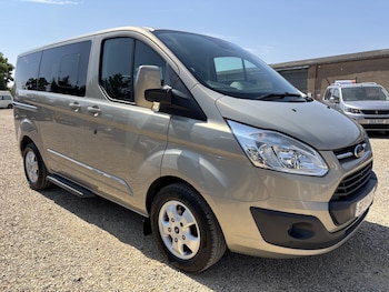 Used Ford Tourneo Custom 2018 for sale - 79234832: Photo