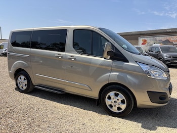 Used Ford Tourneo Custom 2018 for sale - 79234832: Photo