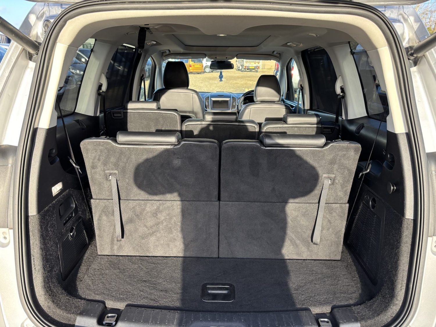 Used Ford Galaxy 2018 for sale - 77313903: Photo 11