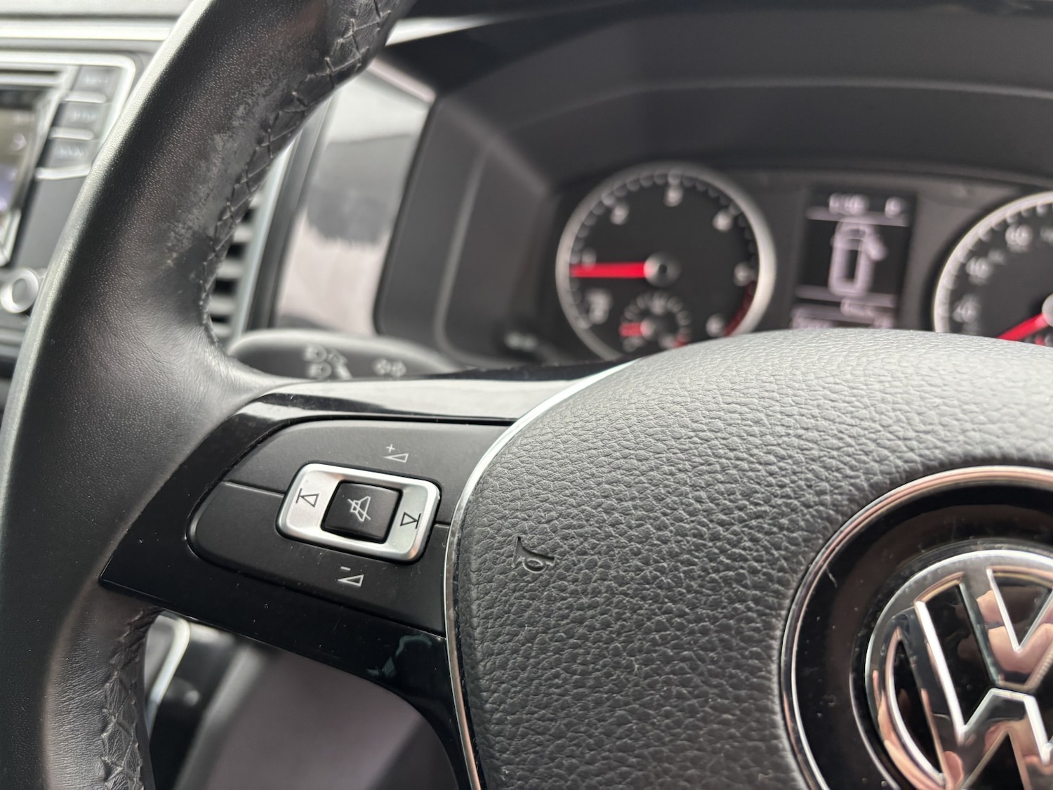 Used Volkswagen Caravelle 2017 for sale - 77313905: Photo 18