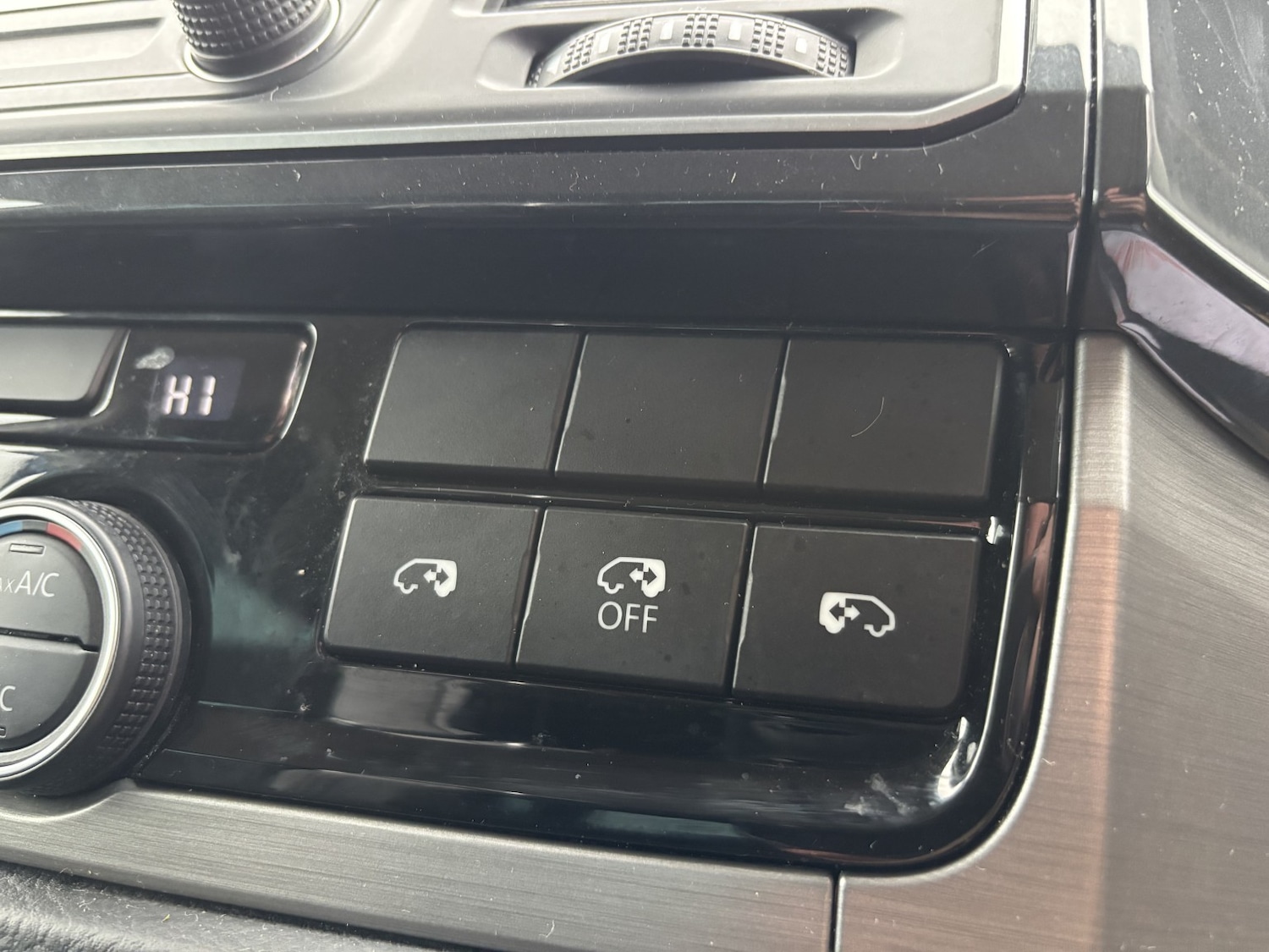 Used Volkswagen Caravelle 2017 for sale - 77313905: Photo 20