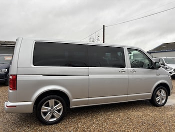 Used Volkswagen Caravelle 2017 for sale - 77313905: Photo