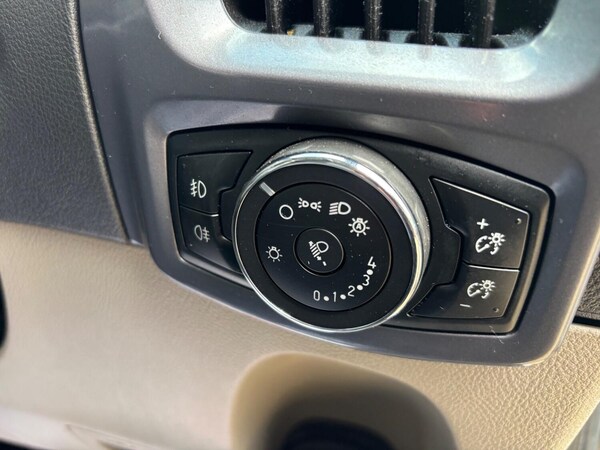 Used Ford Tourneo Custom 2017 for sale - 75029667: Photo 26