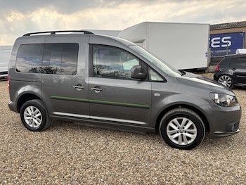Used Volkswagen Caddy Life 2015 for sale - 78465789: Photo