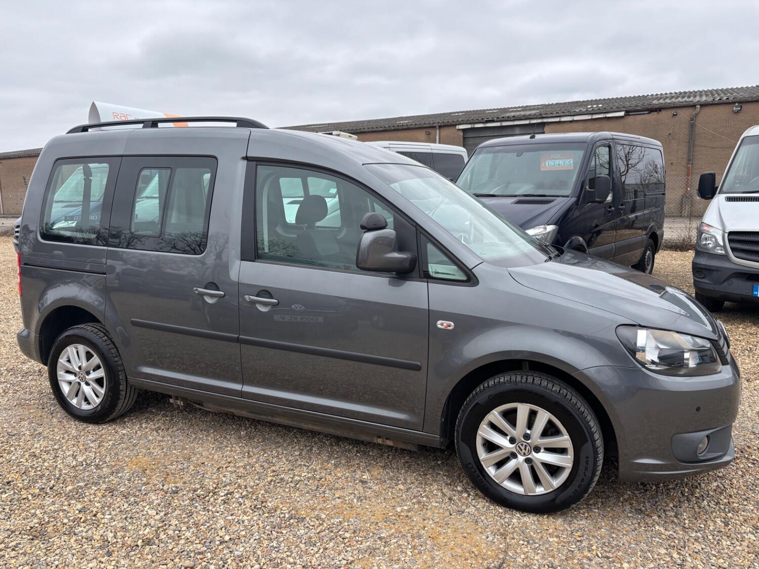 Used Volkswagen Caddy Life 2012 for sale - 77314070: Photo 2