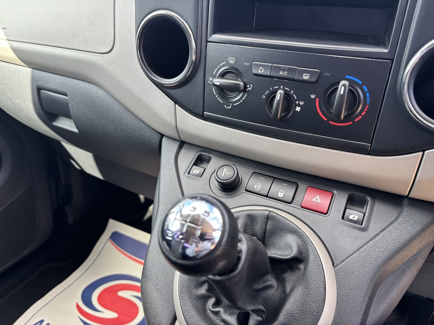 Used Peugeot Partner Tepee 2012 for sale - 78112016: Photo 15