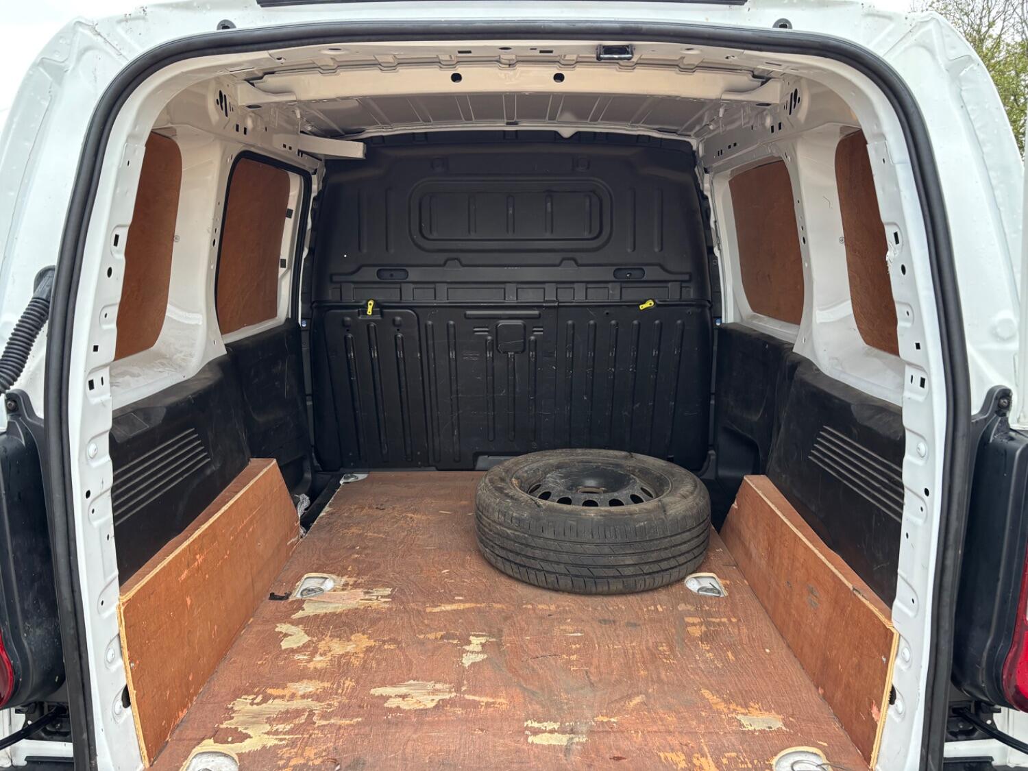 Used Citroen Berlingo 2022 for sale - 76363043: Photo 8