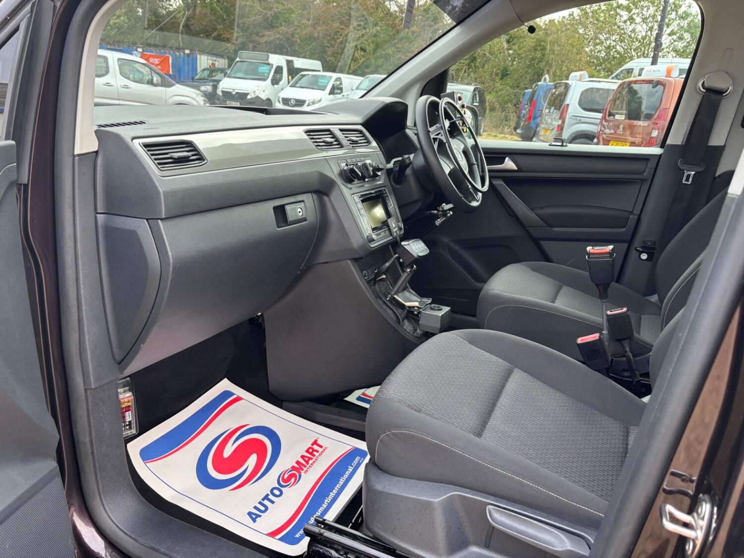 Used Volkswagen Caddy Life 2016 for sale - 77313919: Photo 12