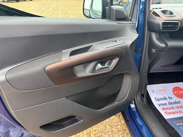 Used Peugeot Rifter 2024 for sale - 75497243: Photo 17