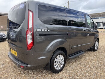 Used Ford Tourneo Custom 2019 for sale - 78846094: Photo