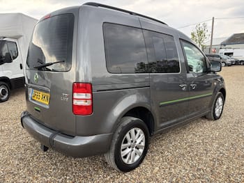Used Volkswagen Caddy Life 2015 for sale - 79600359: Photo