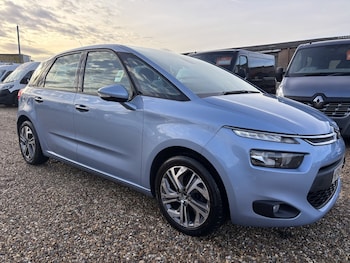 Used Citroen C4 Picasso 2016 for sale - 76982799: Photo