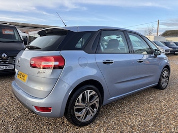 Used Citroen C4 Picasso 2016 for sale - 76982799: Photo