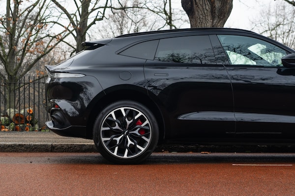 Used Aston Martin DBX 2022 for sale - 75393810: Photo 10