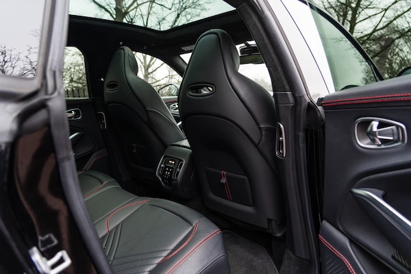 Used Aston Martin DBX 2022 for sale - 75393810: Photo 38