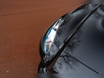 Used Aston Martin DBX 2022 for sale - 75393810: Photo