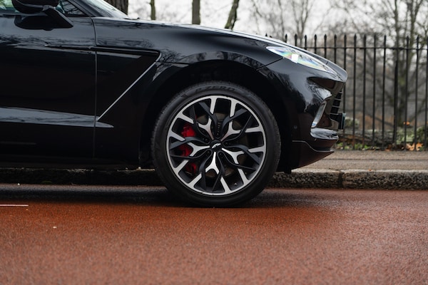 Used Aston Martin DBX 2022 for sale - 75393810: Photo 8