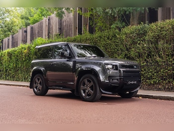 Used Land Rover Defender 2025 for sale - 75595785: Photo