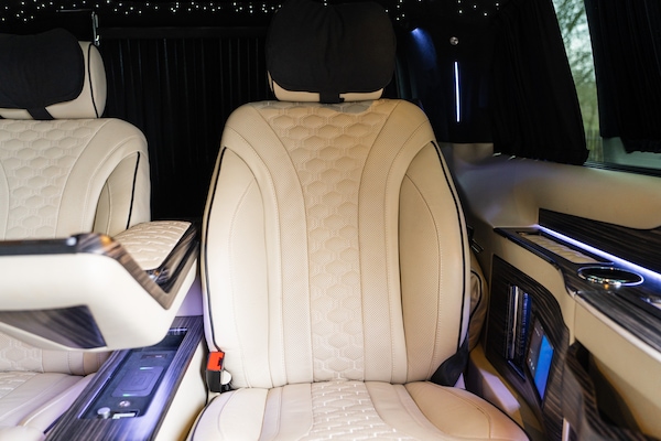 Used Mercedes-Benz V-Class 2023 for sale - 75393966: Photo 25