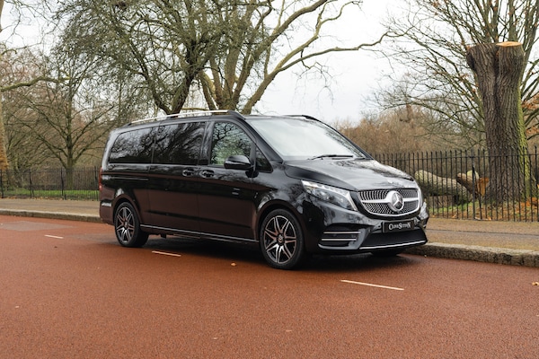 Used Mercedes-Benz V-Class 2023 for sale - 75393966: Photo 2