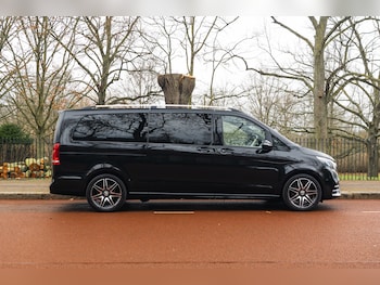 Used Mercedes-Benz V-Class 2023 for sale - 75393966: Photo