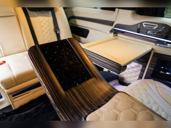 Used Mercedes-Benz V-Class 2023 for sale - 75393966: Photo