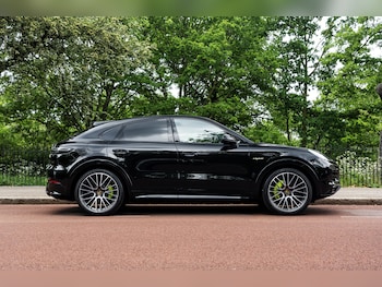 Used Porsche Cayenne 2022 for sale - 78563346: Photo