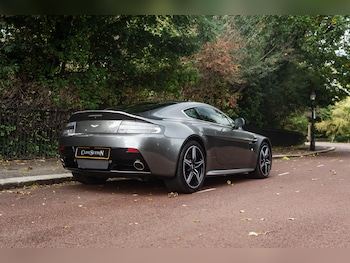 Used Aston Martin Vantage 2017 for sale - 76018111: Photo