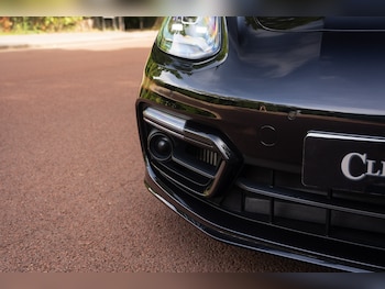Used Porsche Panamera 2023 for sale - 75595744: Photo