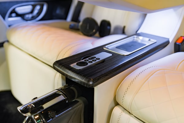 Used Mercedes-Benz V-Class 2023 for sale - 75393909: Photo 25