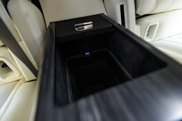 Used Mercedes-Benz V-Class 2023 for sale - 75393909: Photo 42