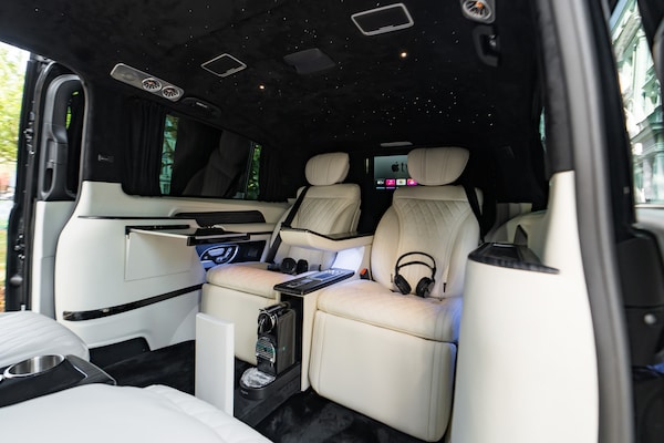 Used Mercedes-Benz V-Class 2023 for sale - 75393909: Photo 5